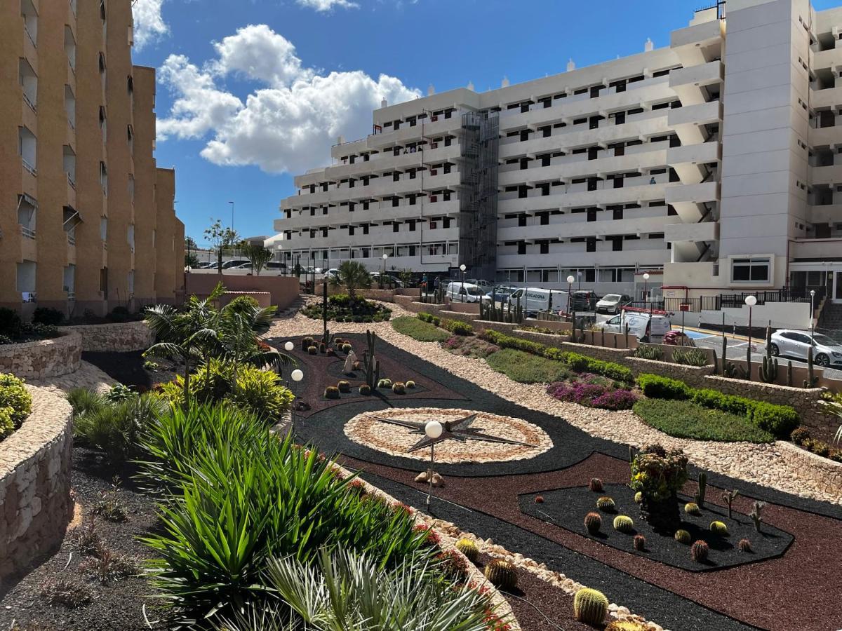 Borinquen Studio Apartment Playa Fanabe Exterior photo