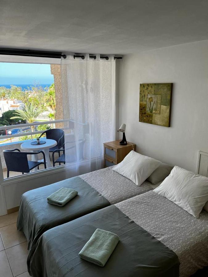 Borinquen Studio Apartment Playa Fanabe Exterior photo